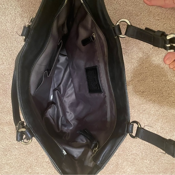 Navy Blue Coach purse - like new condition - Picture 3 of 4